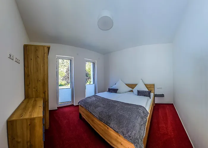 - Riesling Ambiente - Im Weingut Andries * Ernst